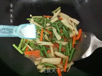 Make Scrambled beans step 8
