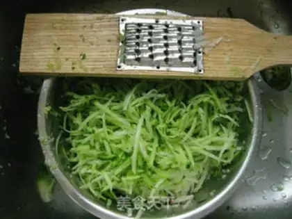 Make Hemirot dumplings step 1