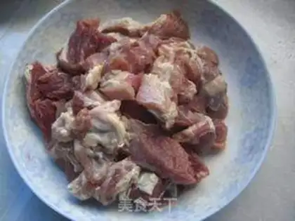Make A lamb stew with black carrots step 3