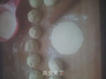 Make Spicy pork buns step 4