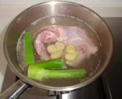Make Beef fan soup step 0