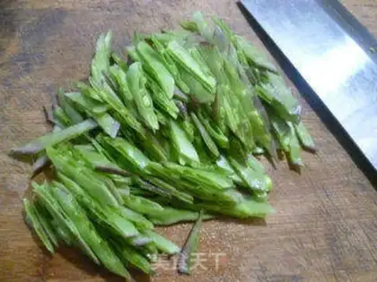 Make Squeeze and fried lentils step 1