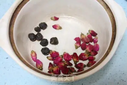 Make Rose pear step 1