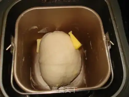 Make Little foot bread step 3