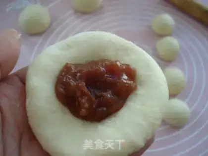 Make Little foot bread step 7
