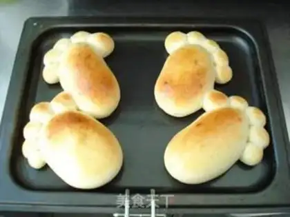 Make Little foot bread step 10