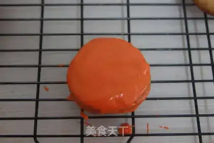 Make Painted doughnuts step 2