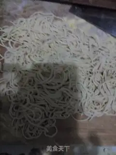 Make Sour beef noodles step 2