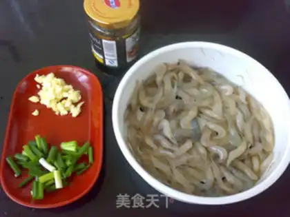 Make Black pepper sauce and shrimp step 0