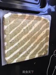 Make Two-colour towel cake rolls step 13