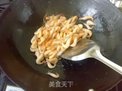 Make Black pepper sauce and shrimp step 1