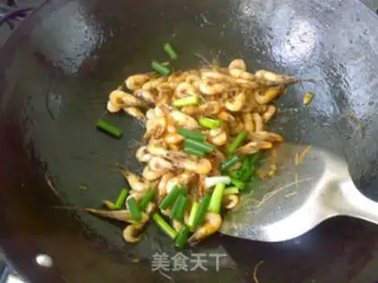 Make Black pepper sauce and shrimp step 5