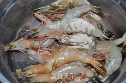Make Meat pine shrimp step 1