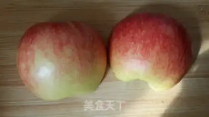 Make Six-inch apple pie step 3