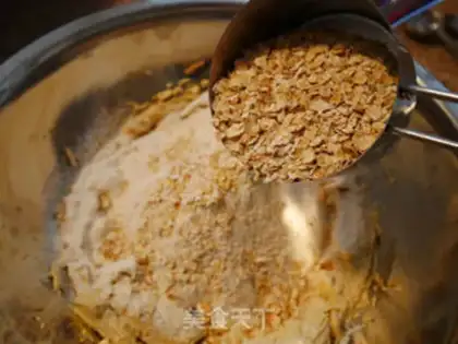 Make Apple oatmeal step 4