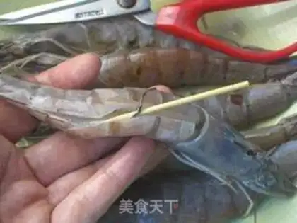 Make Shrimp with pepper and garlic step 3