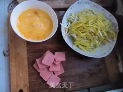 Make Yellow eggs step 0