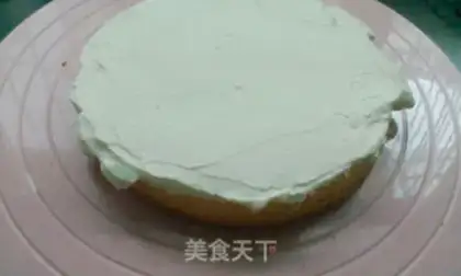 Make Strawberry cream cake step 8