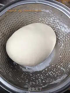 Make A big bun of cinnamon step 0