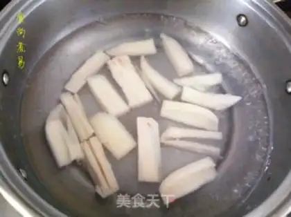 Make A big bun of cinnamon step 1