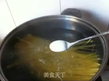 Make Tomato porridge. Noodles step 14