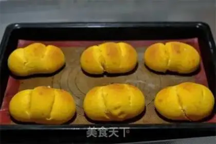 Make Halloween pumpkin bread step 8