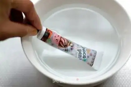 Make Halloween pumpkin bread step 9