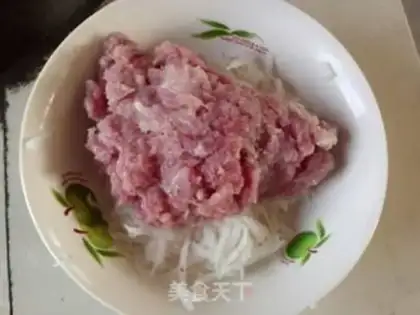 Make radish meatballs step 2