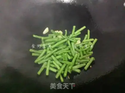 Make Scrambled beans step 4