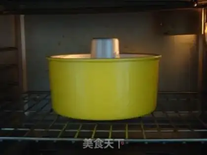 Make Apricot honey twirl cake step 10