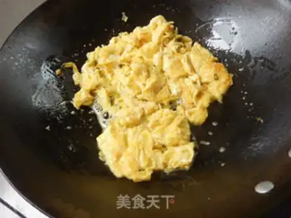 Make Hot pepper fried eggs step 10