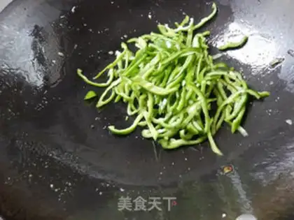 Make Hot pepper fried eggs step 11