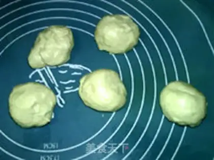 Make Pepper onion rolls step 6