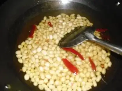 Make Spicy fried peanut rice step 3