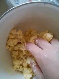 Make Blue can of cookies step 9