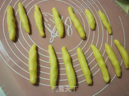 Make Witch finger crackers step 8