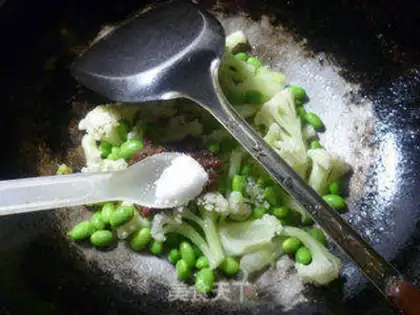 Make The salsa sauce and the soy sauce step 7