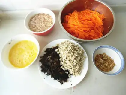 Make Carrot shrimp bag step 1