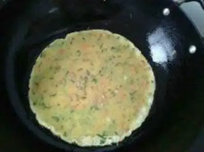 Make Korean egg rolls step 1