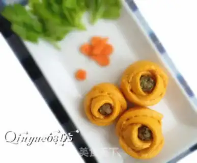 Make Pumpkin rose buns step 13