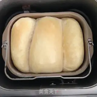 Make Toast cream on a bakery step 6