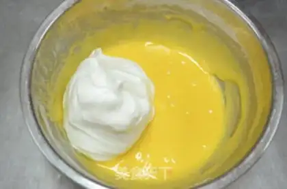 Make Blueberry roll step 4