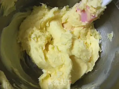 Make Home making cranberry cookies step 5