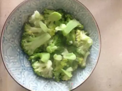 Make Garlic broccoli step 6