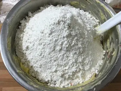 Make Home making cranberry cookies step 9