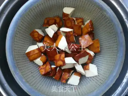 Make Chicken wings dry tofu dry step 4