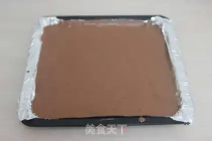 Make Chocolate-year-old wheel cake step 5