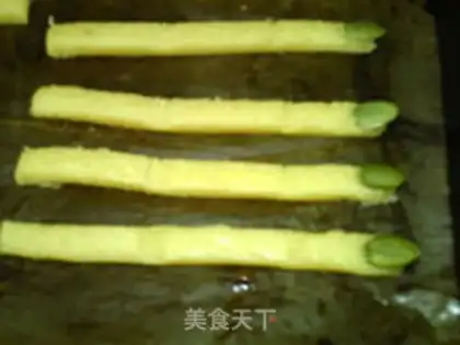 Make Green nail gold finger step 14