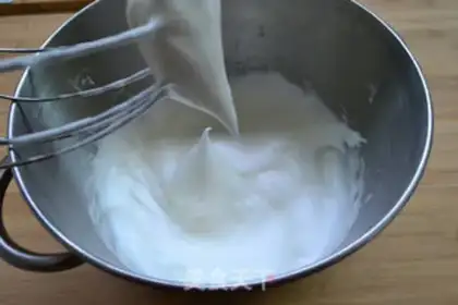 Make Sour cream blueberry cake step 2