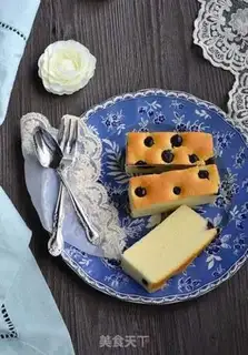 Make Sour cream blueberry cake step 10